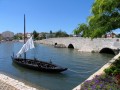 Nin to miasto w Chorwacji, leżące na małej morskiej wyspie otoczonej laguną. Za czasów panowania Rzymian znane jako Aenona. Do X wieku był siedzibą królów i biskupów. W VII wieku zostało skolonizowane przez Chorwację. W XVI wieku miasto...